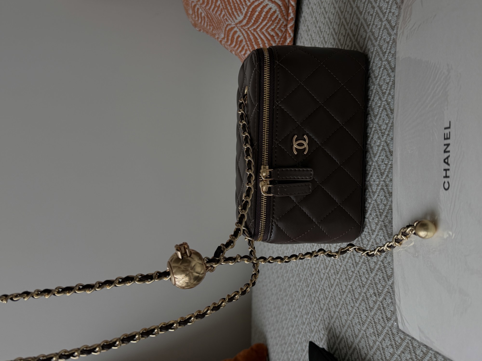 Chanel Classic Brown Lambskin Pearl Crush Vanity Bag Gold - 8