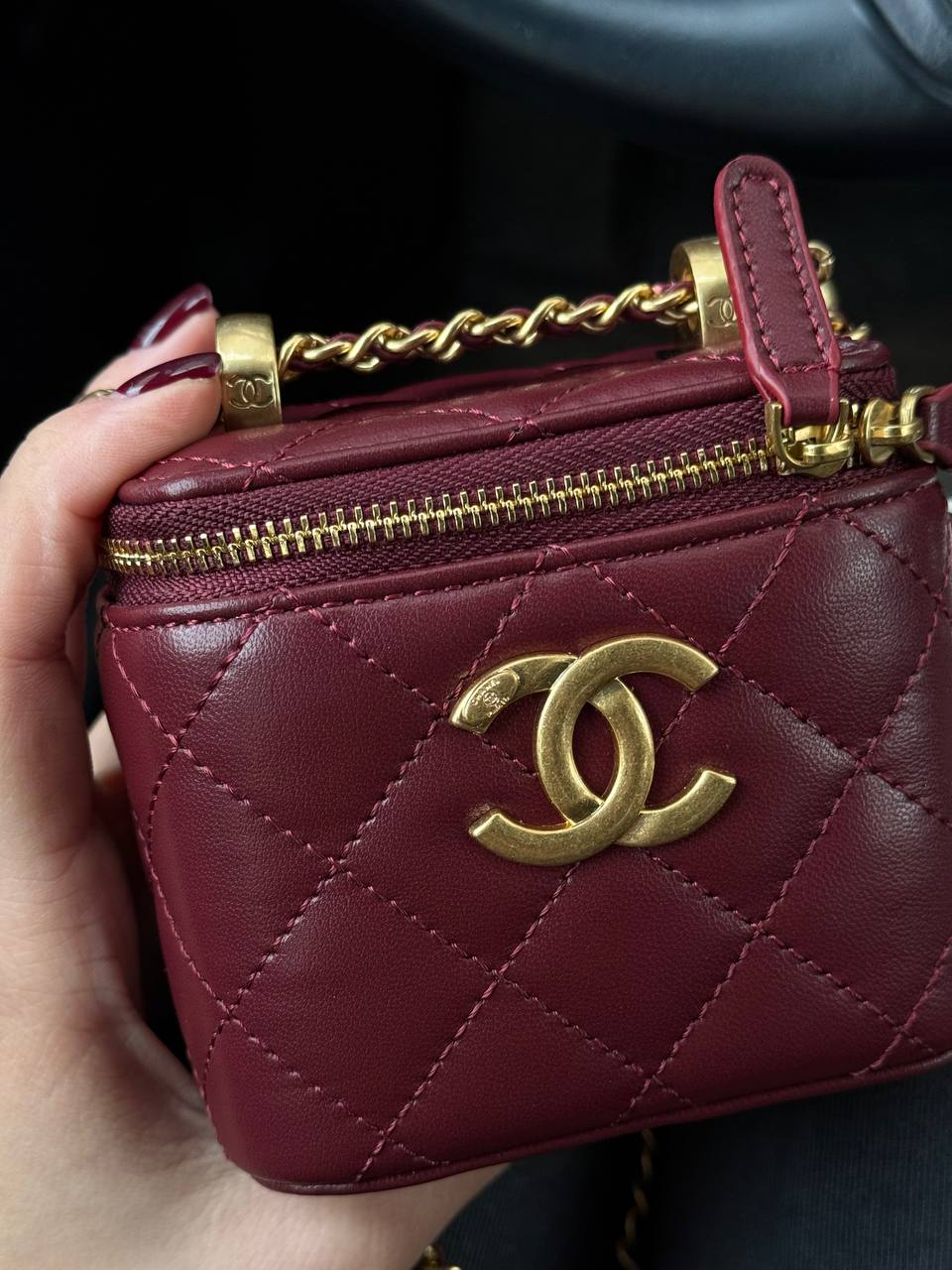 Chanel Classic Burgundy Lambskin Pearl Crush Mini Vanity Case - 4