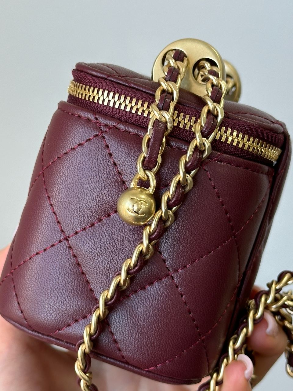 Chanel Classic Burgundy Lambskin Pearl Crush Mini Vanity Case - 9