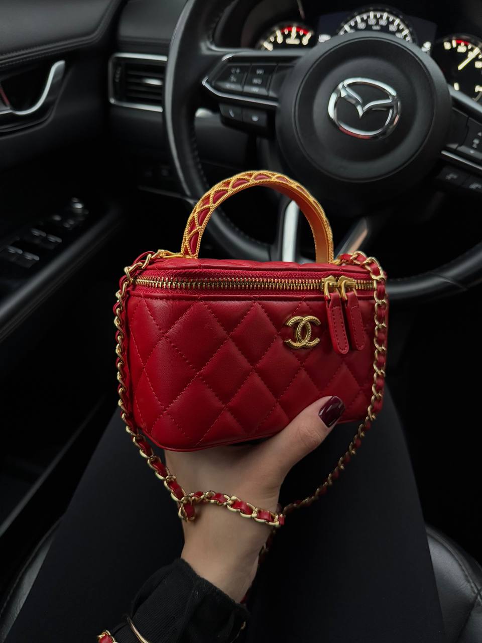 Chanel Classic Burgundy Lambskin Pearl Crush Vanity Bag Gold - 2