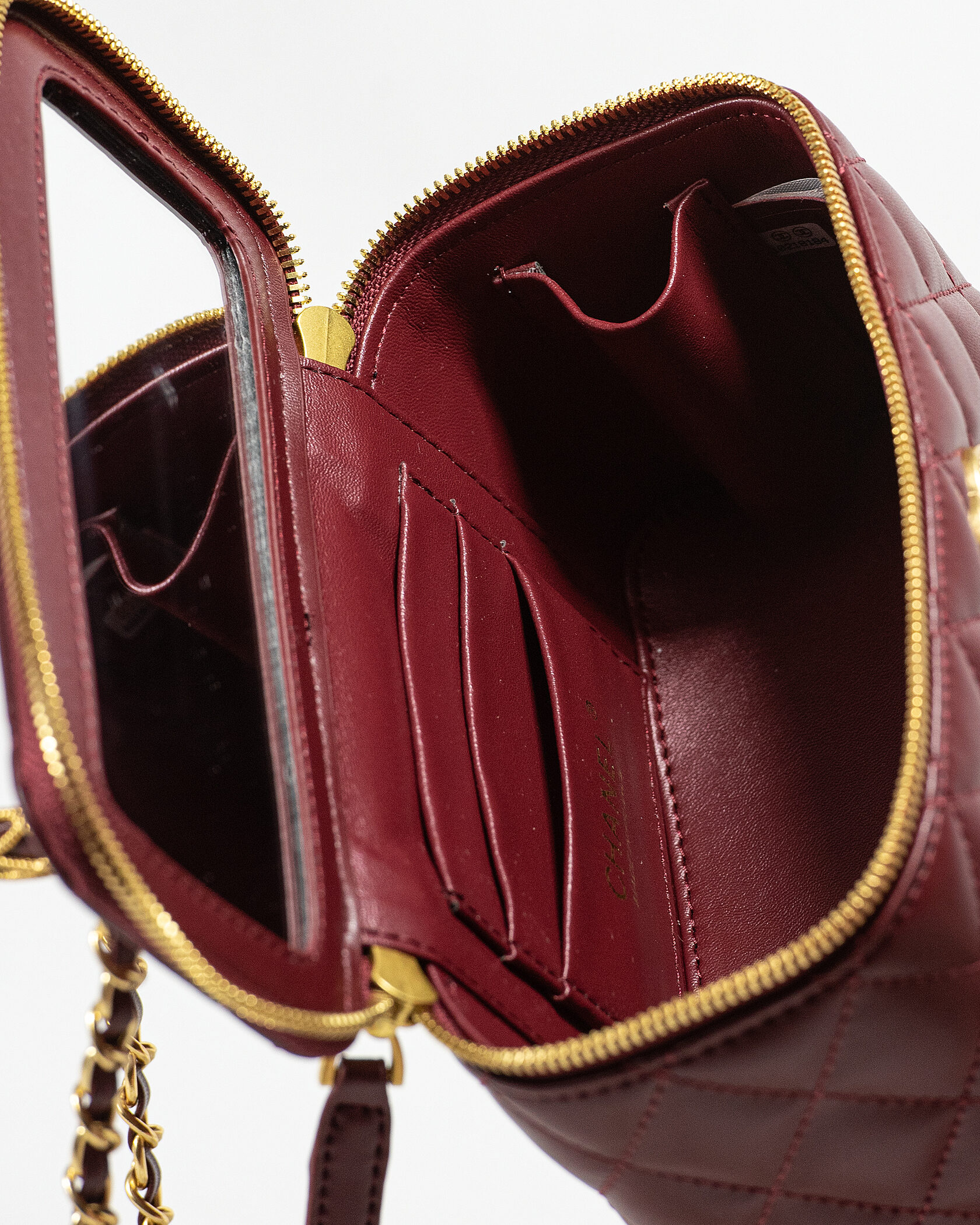 Chanel Classic Burgundy Lambskin Pearl Crush Vanity Bag Gold - 14