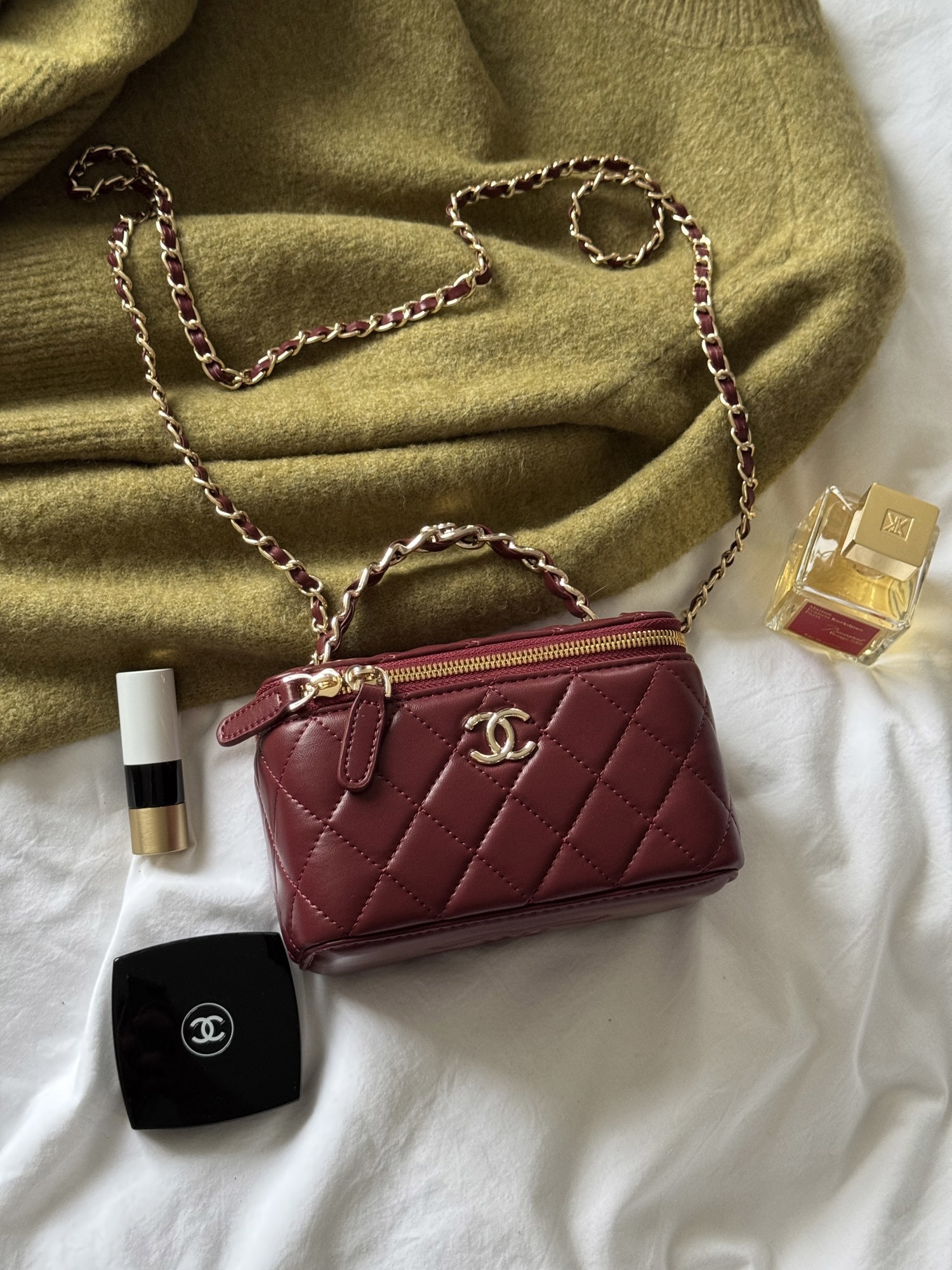Chanel Classic Burgundy Lambskin Pearl Crush Vanity Bag Gold - 12