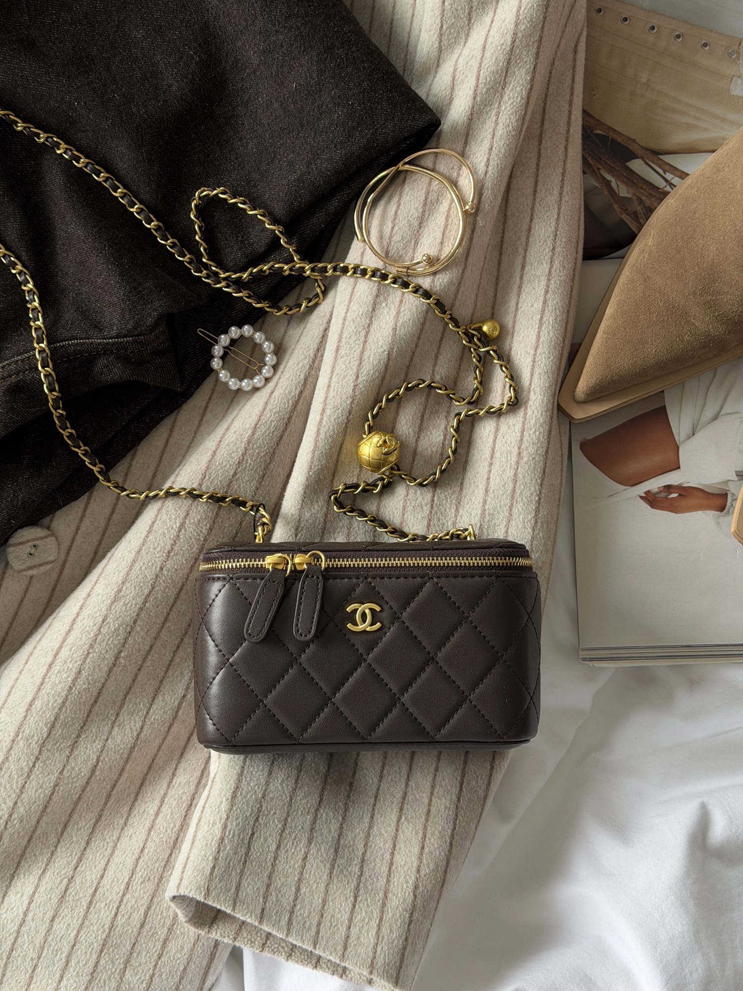 Chanel Classic Lambskin Pearl Crush Vanity Bag Brown/Gold [оригін - 10