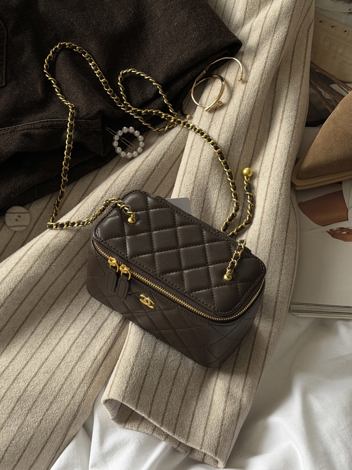 Chanel Classic Lambskin Pearl Crush Vanity Bag Brown/Gold [оригін - 5