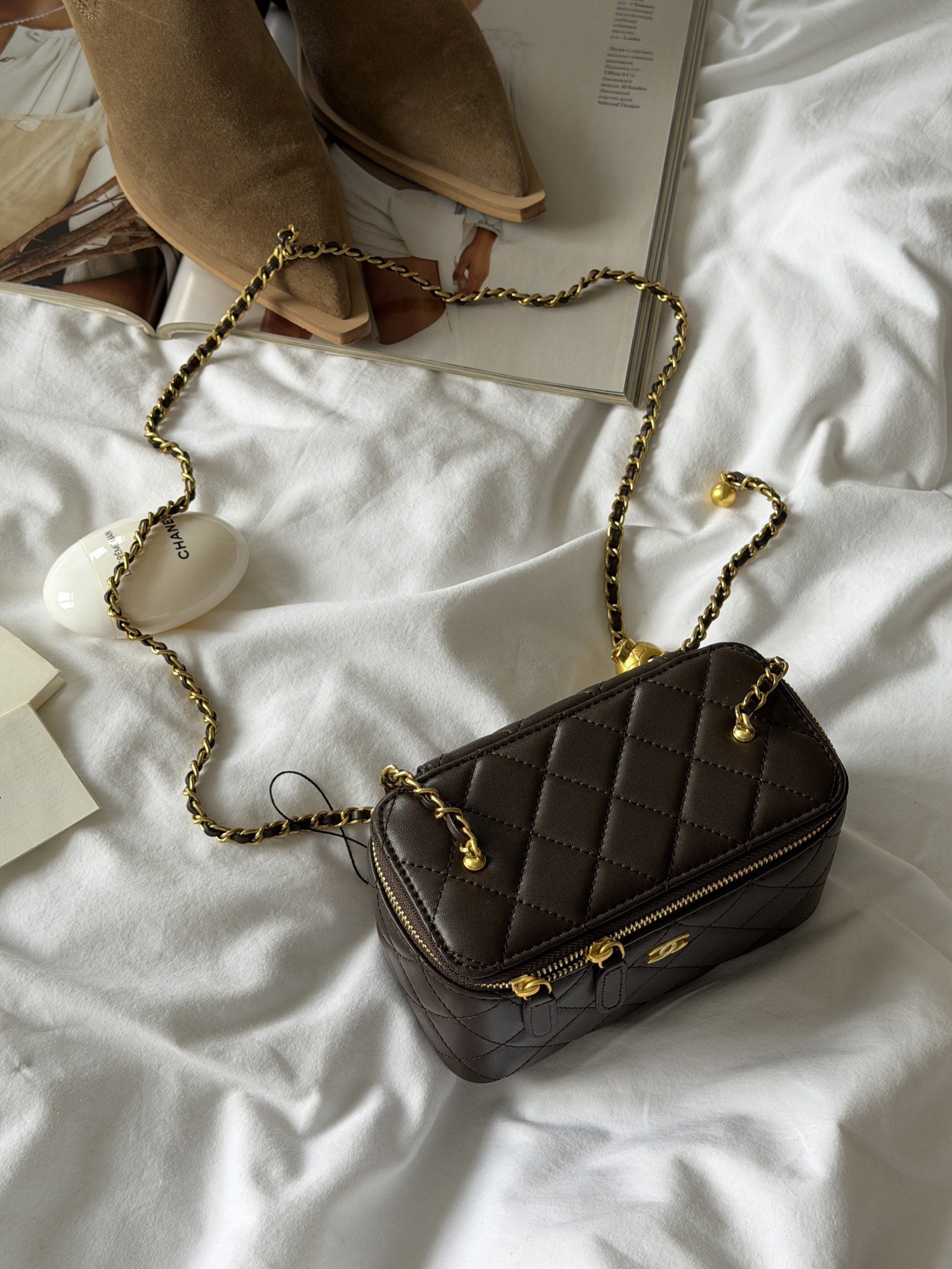 Chanel Classic Lambskin Pearl Crush Vanity Bag Brown/Gold [оригін - 12
