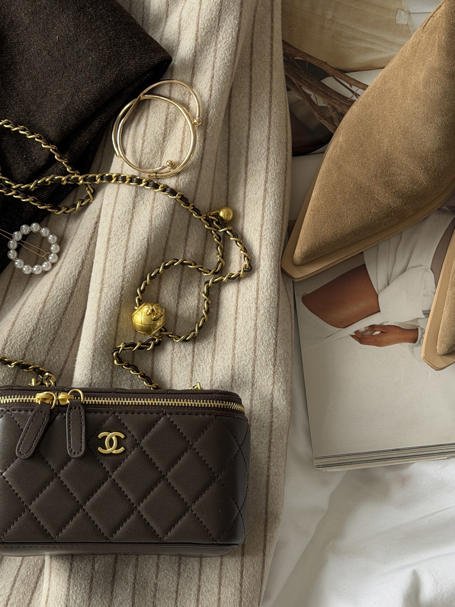Chanel Classic Lambskin Pearl Crush Vanity Bag Brown/Gold [оригін - 9