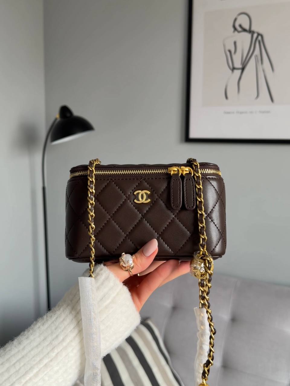 Chanel Classic Lambskin Pearl Crush Vanity Bag Brown/Gold
