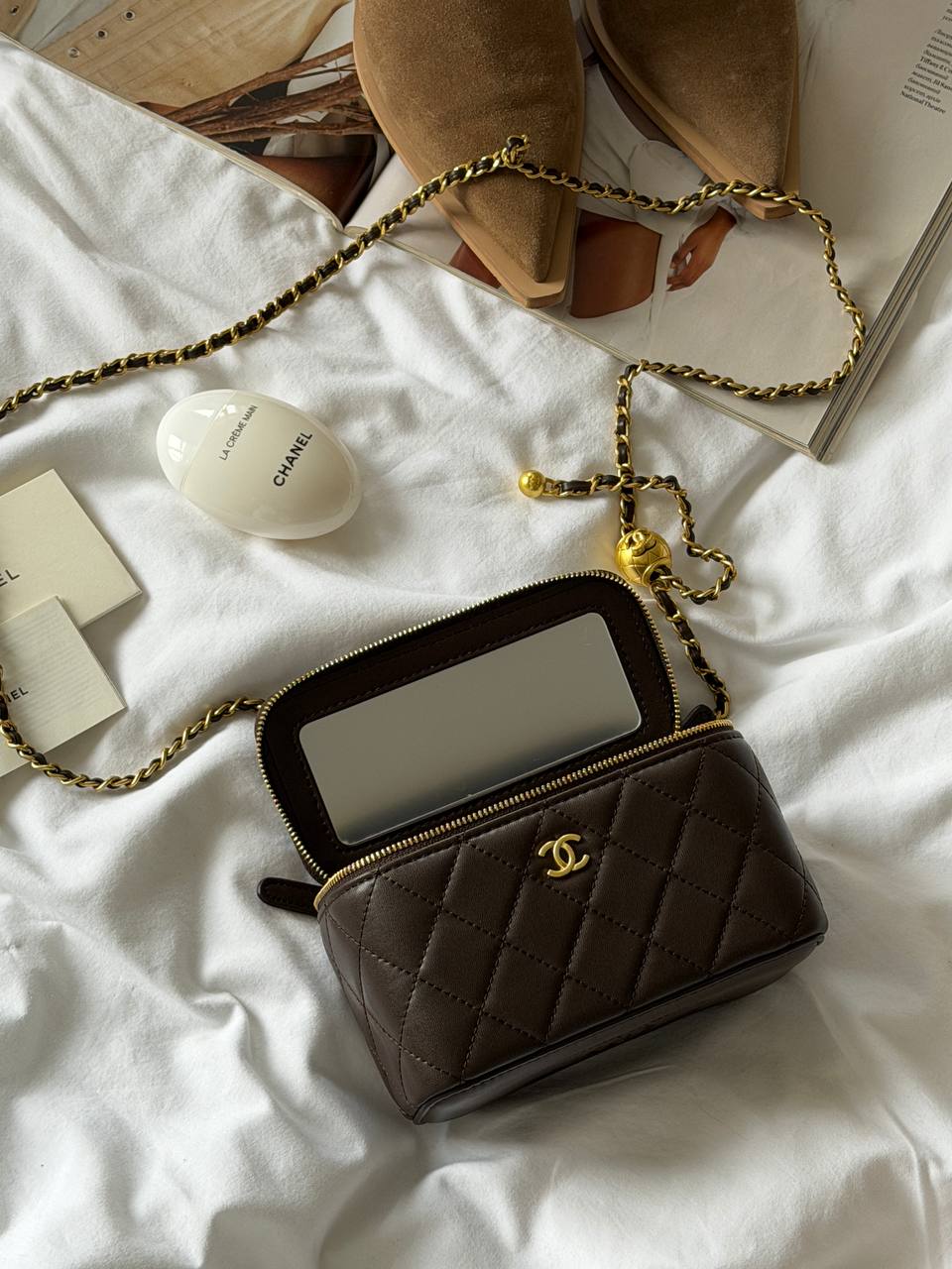 Chanel Classic Lambskin Pearl Crush Vanity Bag Brown/Gold - 10