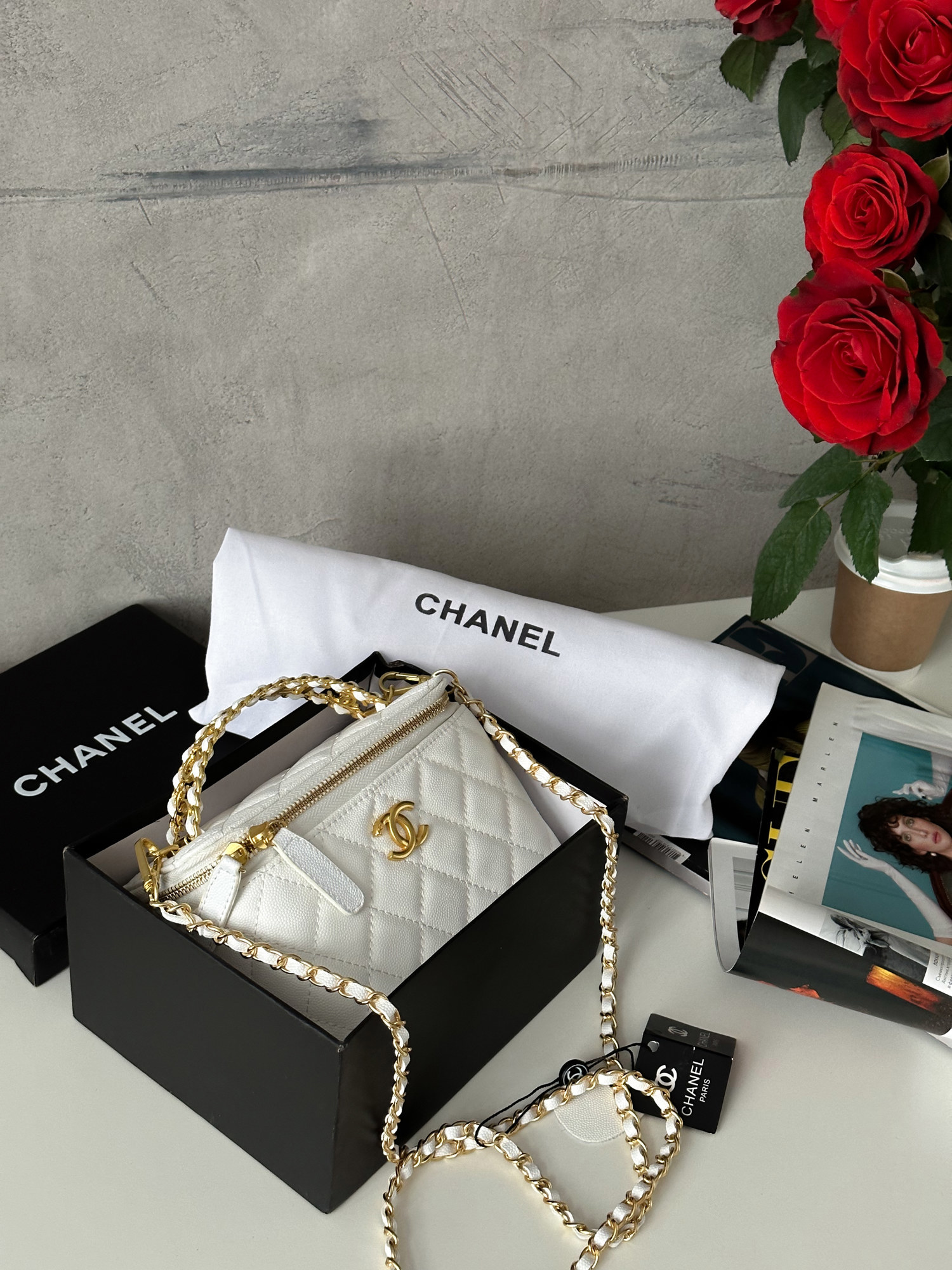 Chanel Classic Lambskin Pearl Crush Vanity Bag White/ Silver [ори - 2