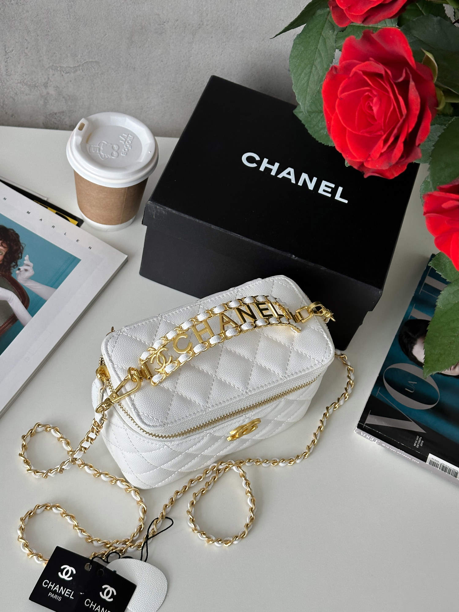 Chanel Classic Lambskin Pearl Crush Vanity Bag White/ Silver [ори - 14