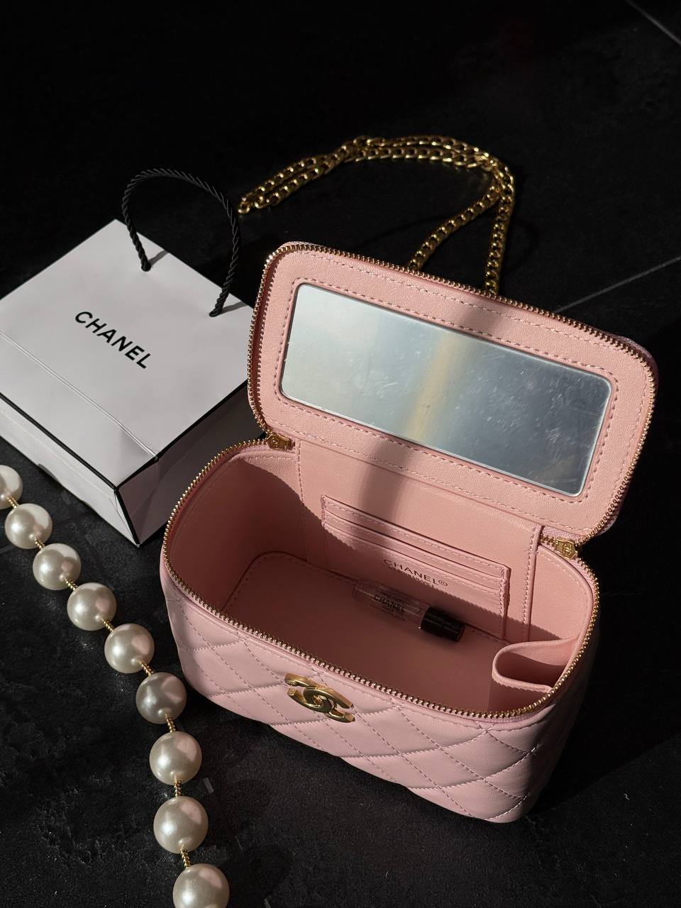Chanel Classic Light Pink Lambskin Mini Vanity Case Gold - 11