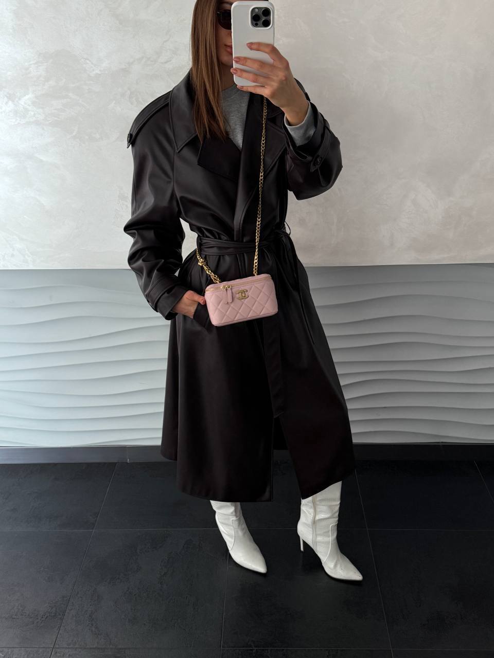 Chanel Classic Light Pink Lambskin Mini Vanity Case Gold - 6