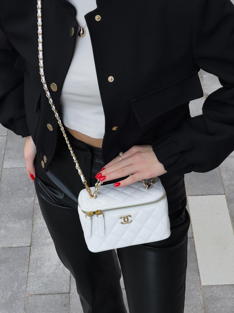 Chanel Classic White Lambskin Pearl Crush Vanity - 12