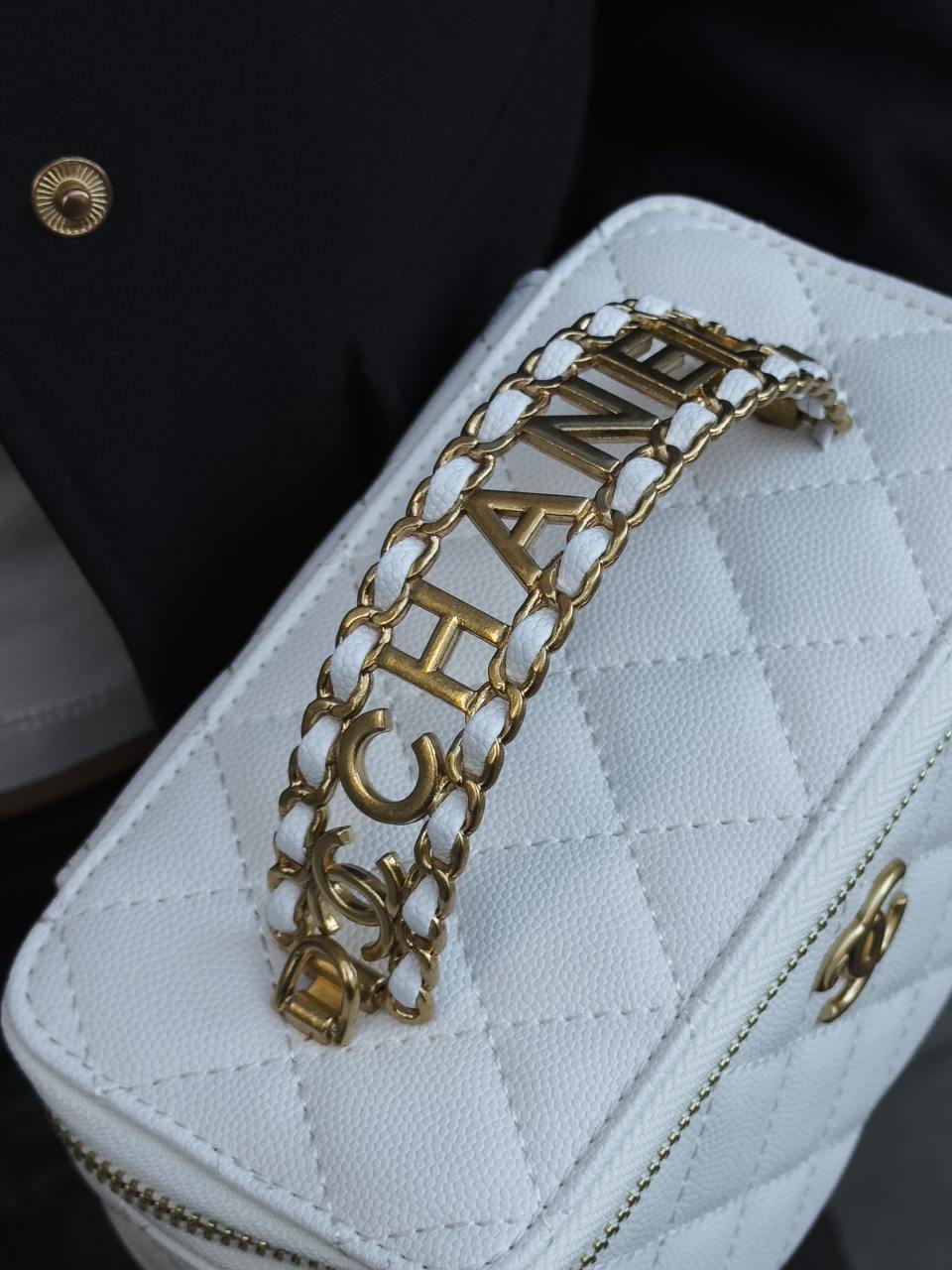 Chanel Classic White Lambskin Pearl Crush Vanity - 14