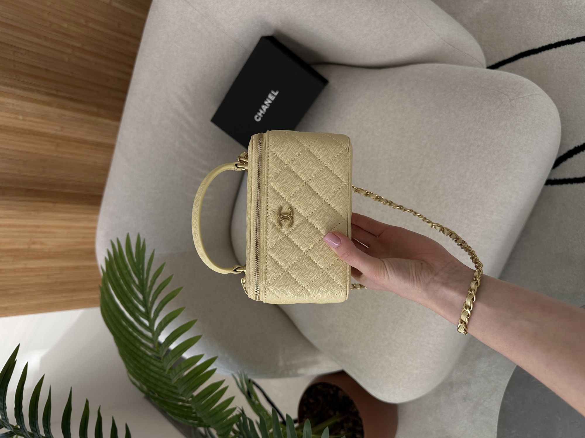 Chanel Classic Yellow Caviar Quilted Pearl Crush Vanity Bag - 8