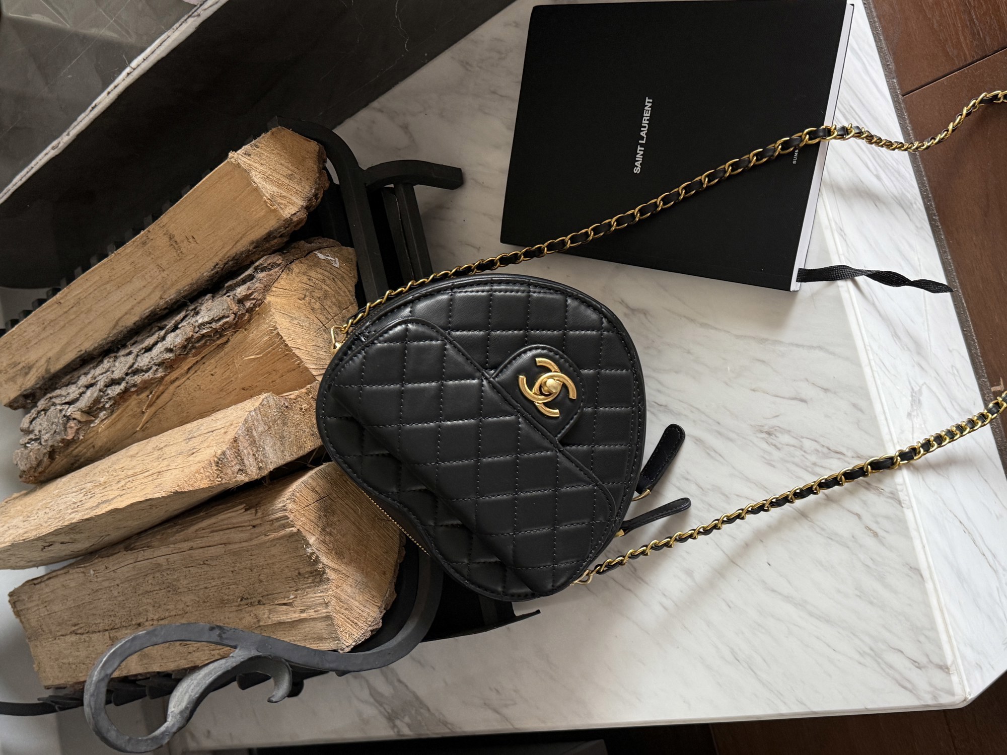 Chanel Heart Chain Clutch Bag Black Магнітна Коробка - 15