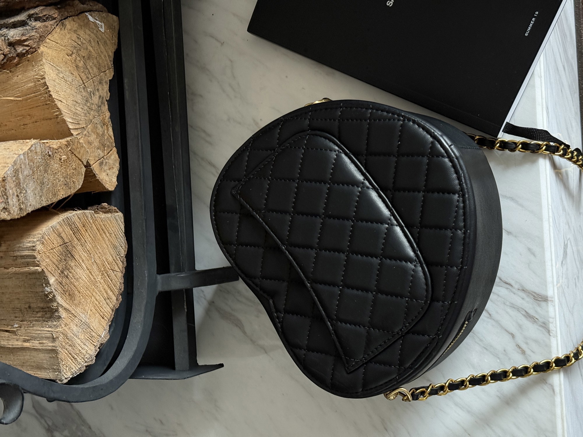 Chanel Heart Chain Clutch Bag Black Магнітна Коробка - 12