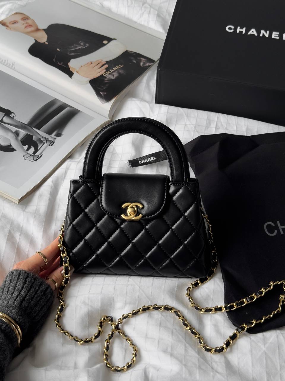 Chanel Kelly Bag Shiny Aged Calfskin Black &amp; Gold Hardware - 3