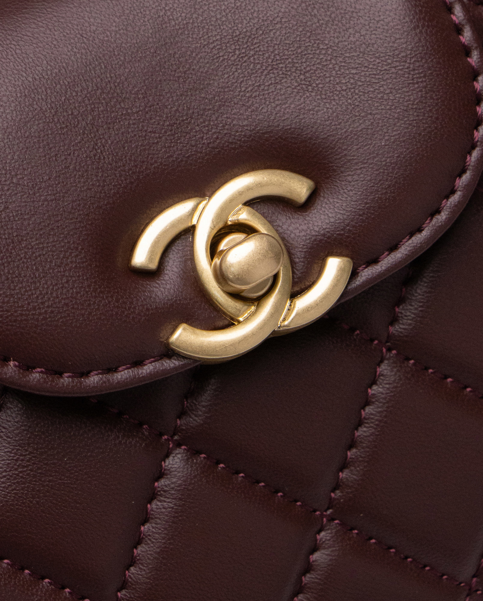 Chanel Kelly Bag Shiny Aged Calfskin Burgundy & Gold Hardware - 4