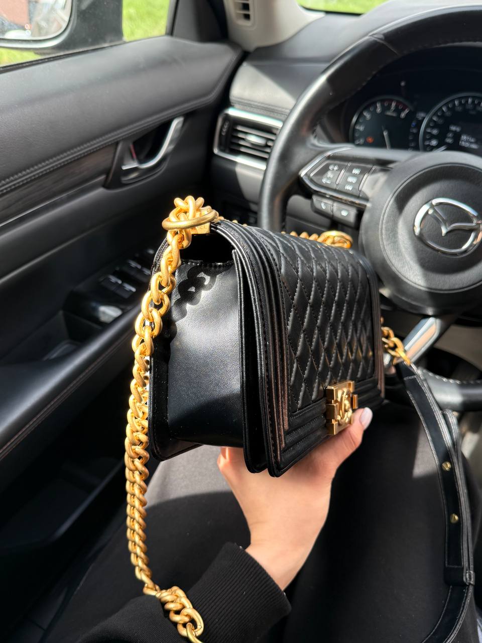 Chanel Medium Boy Black/Gold Caviar RHW Smooth Skin - 11