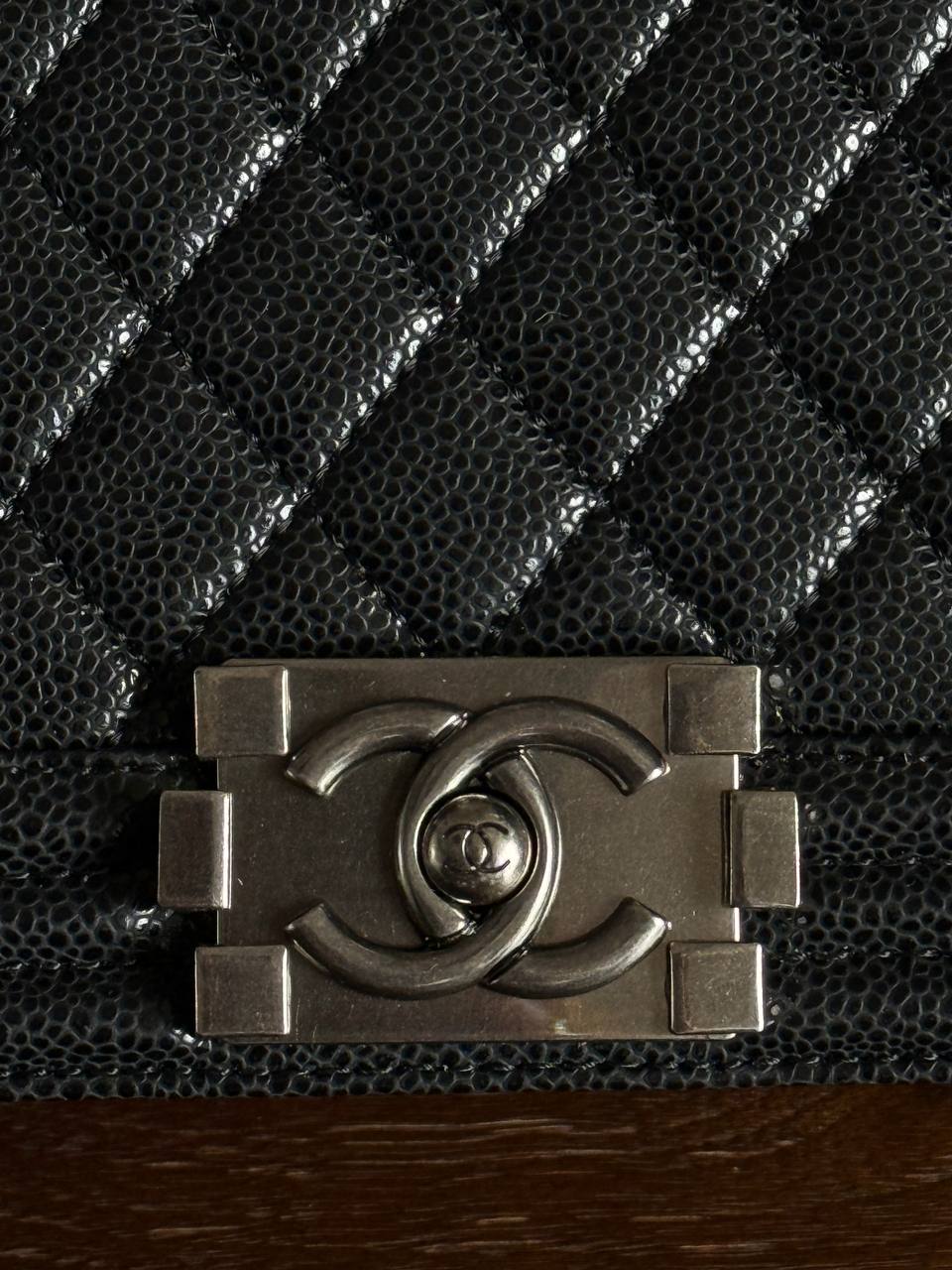 Chanel Medium Boy Black/Silver Caviar RHW - 5