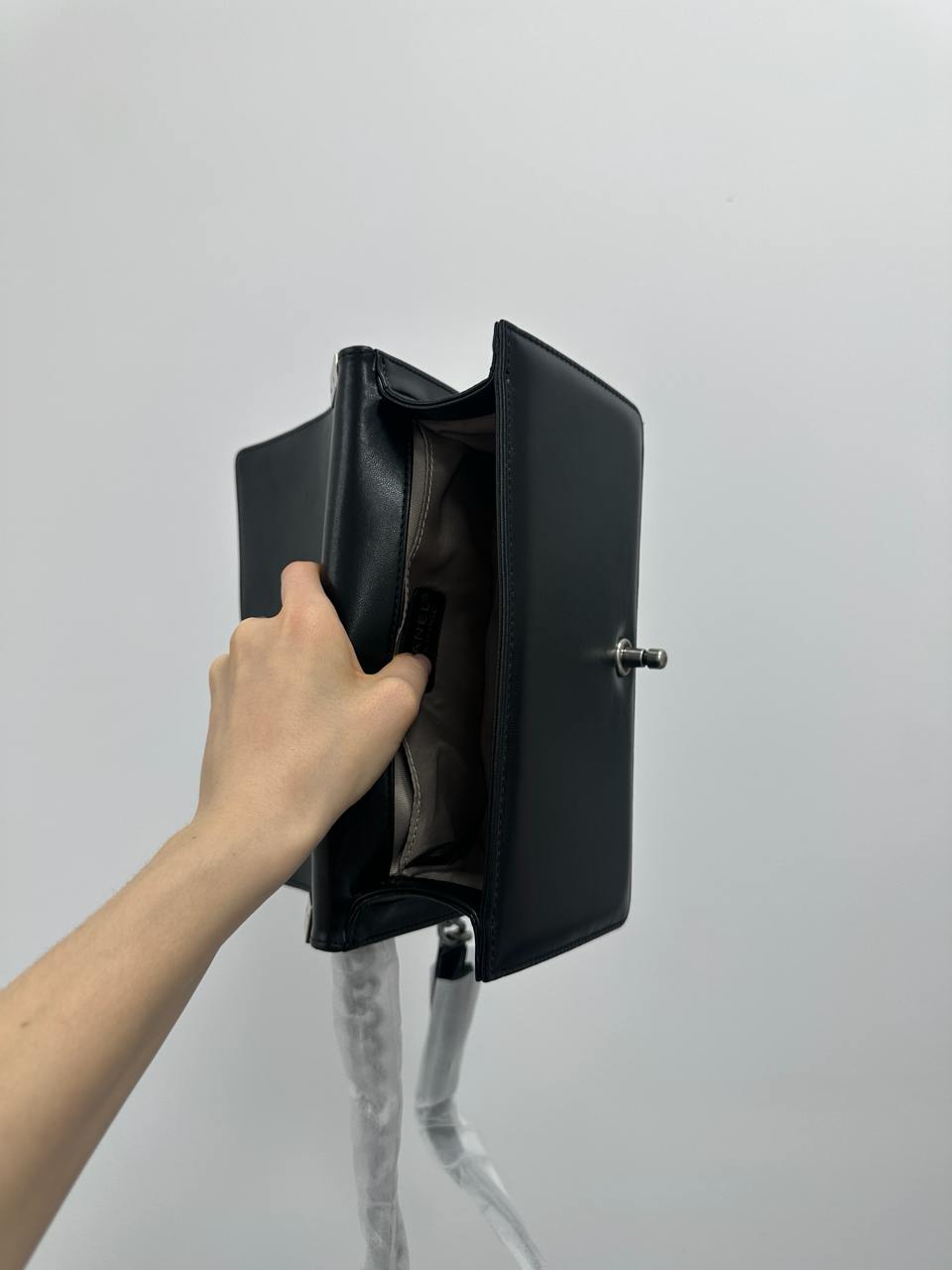 Chanel Medium Boy Black/Silver Caviar RHW Smooth Skin - 11