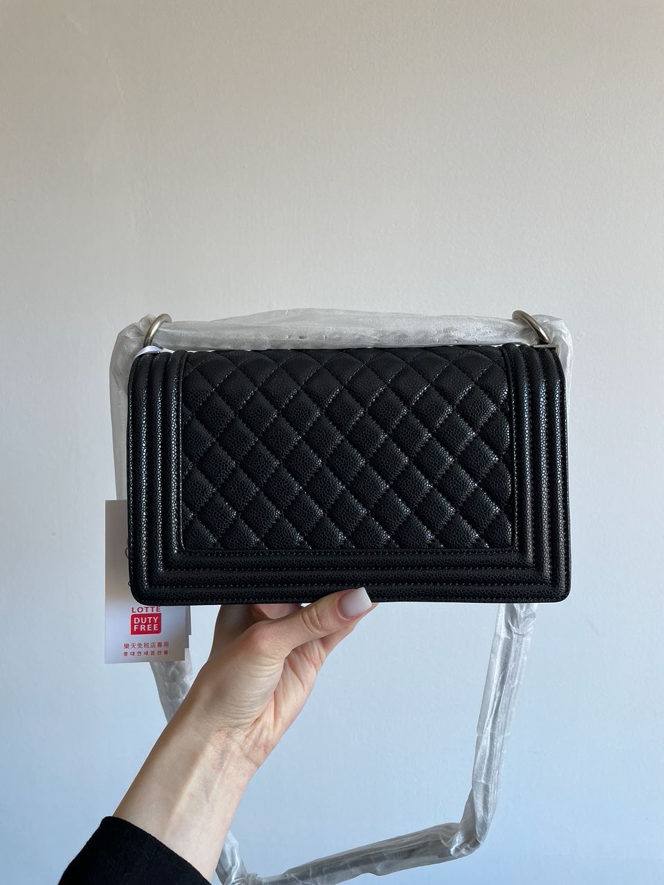 Chanel Medium Boy Black/Silver Caviar RHW - 15