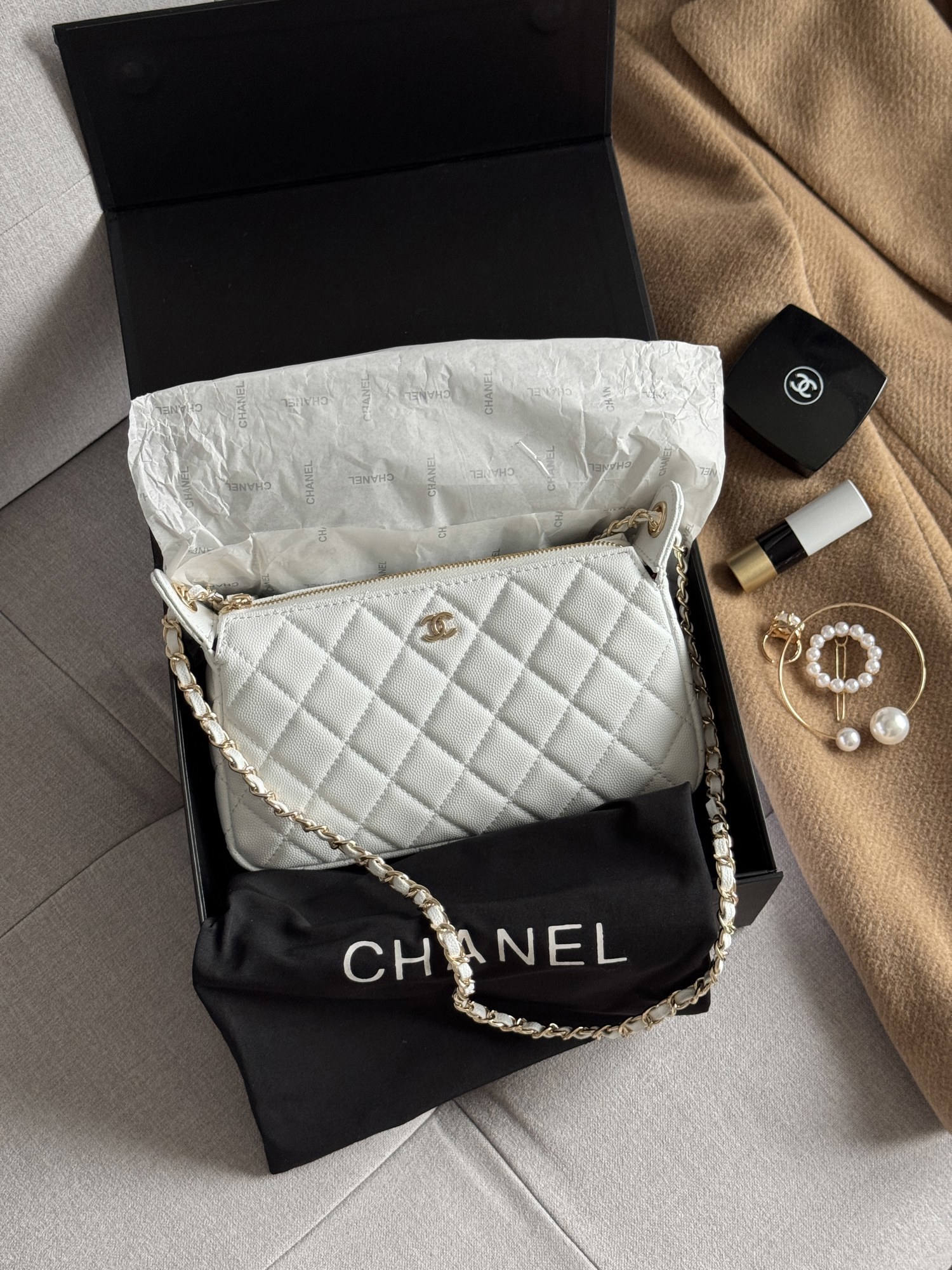 Chanel Mini Boston Chain Shoulder Bag White/Gold - 3