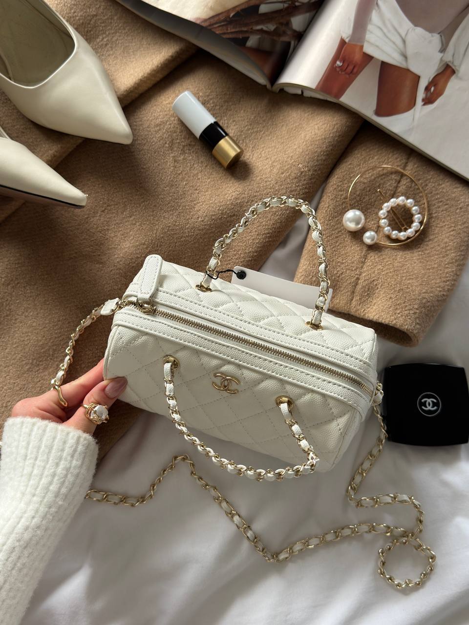 Chanel Mini Bowling Bag Caviar in White - 7