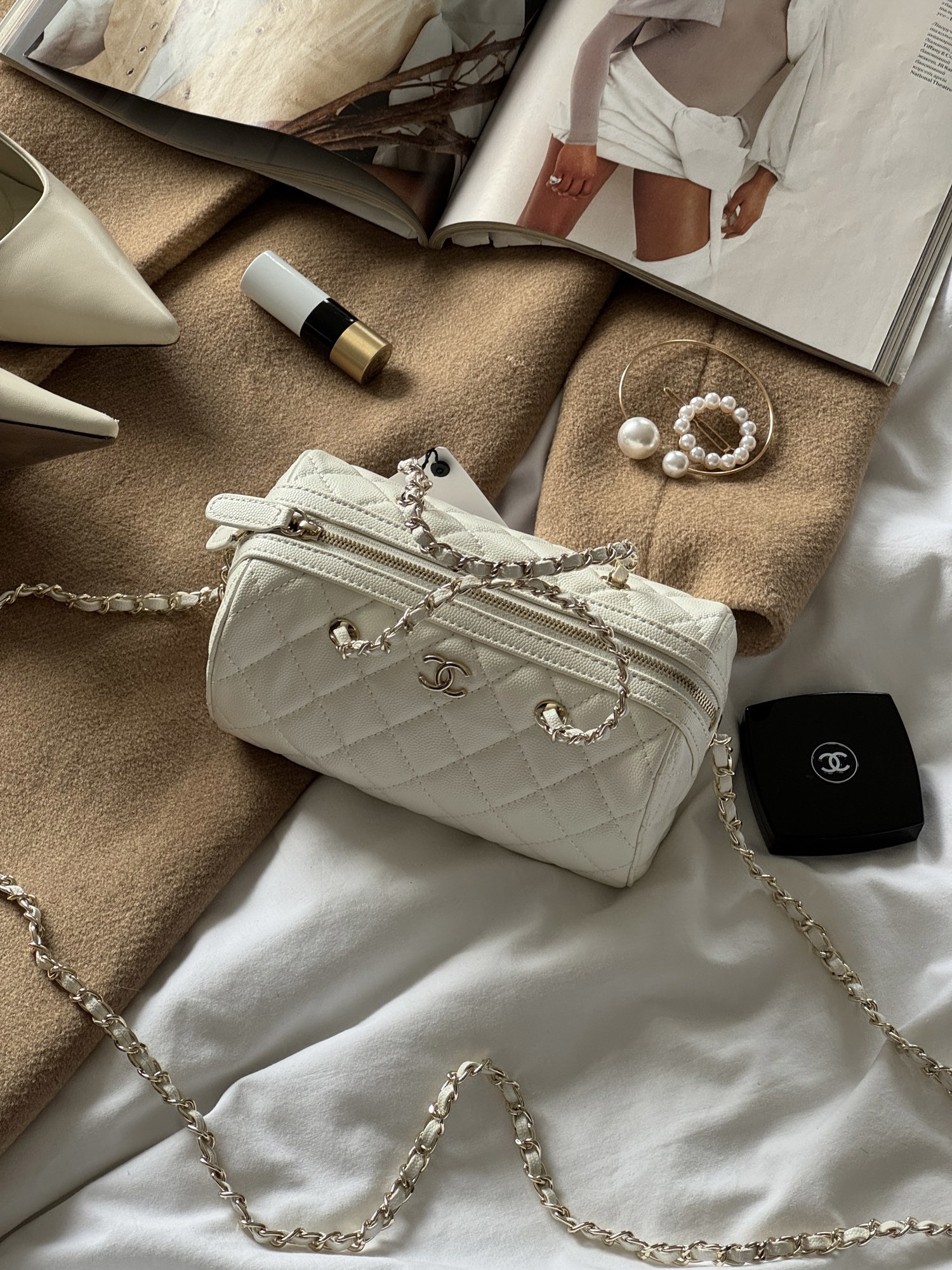 Chanel Mini Classic Bowling Bag Cream - 3