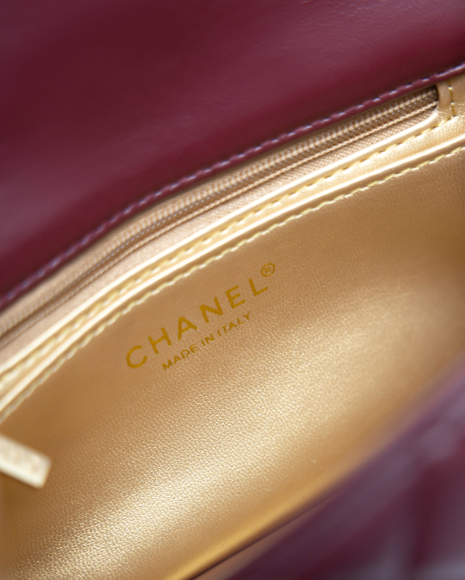 Chanel Mini Classic Single Flap in Burgundy/Gold - 6