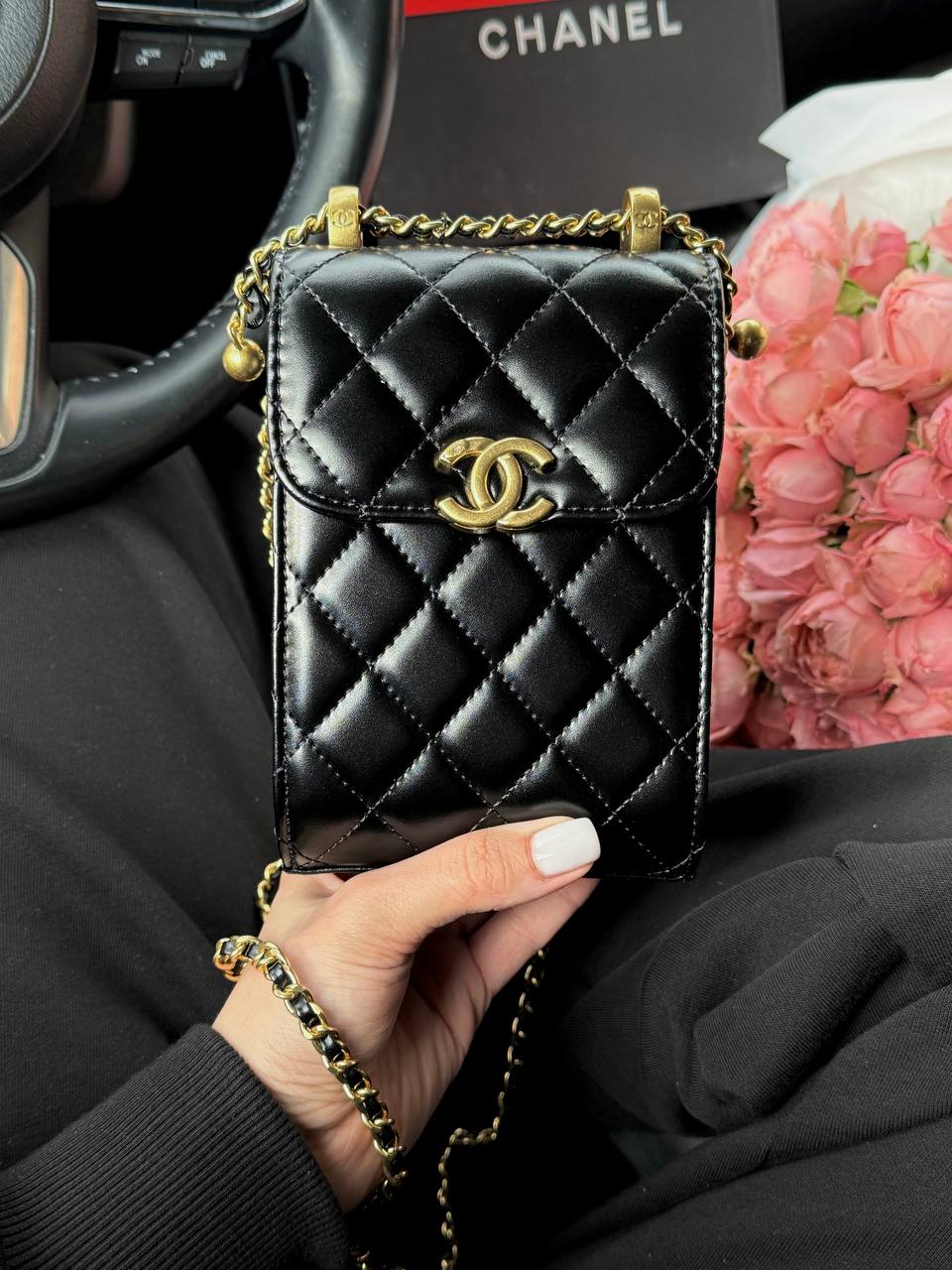 Chanel Pearl Crush Phone Case With Chain Lambskin Black - 4