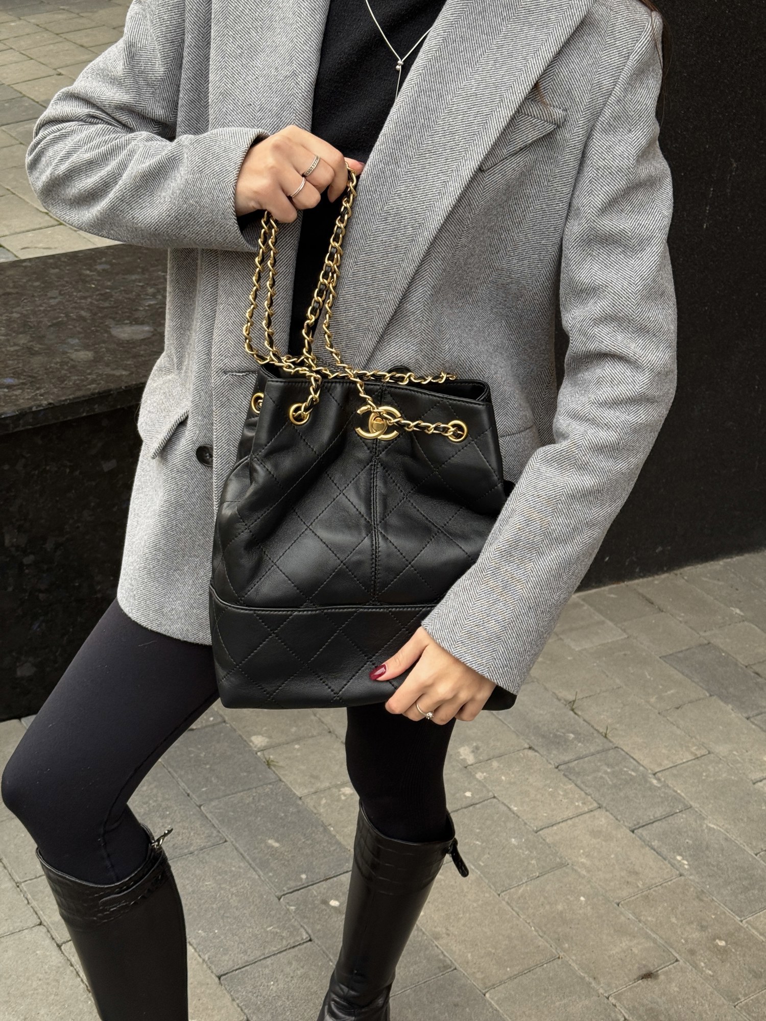 Chanel Shopping Bag 26 Black/Gold - 10