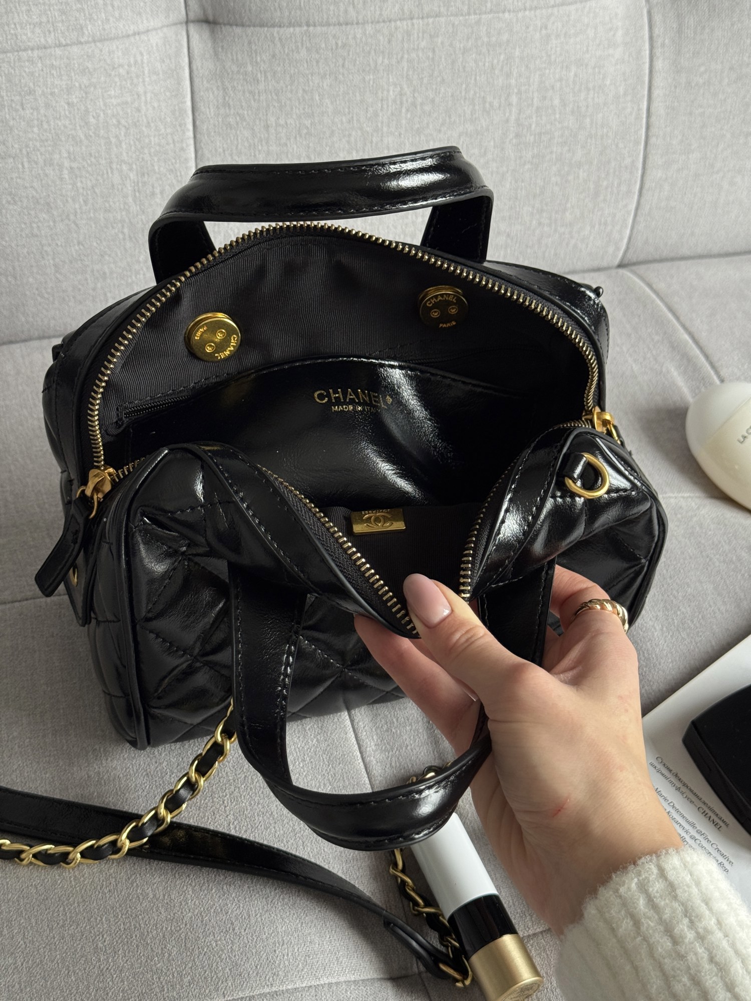 Chanel Small Bowling Bag in Patent Crumpled Calfskin Black/Gold - 13