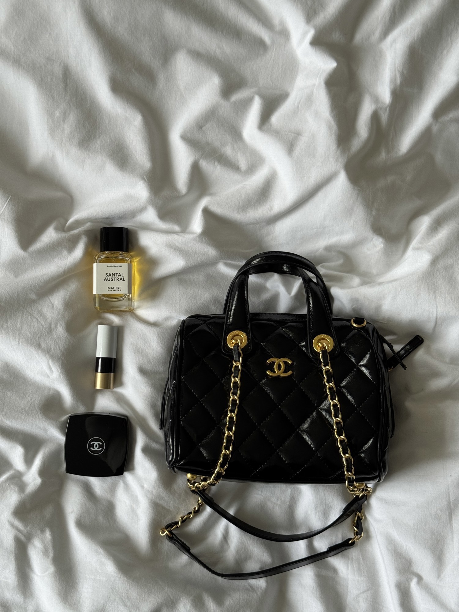 Chanel Small Bowling Bag in Patent Crumpled Calfskin Black/Gold - 11
