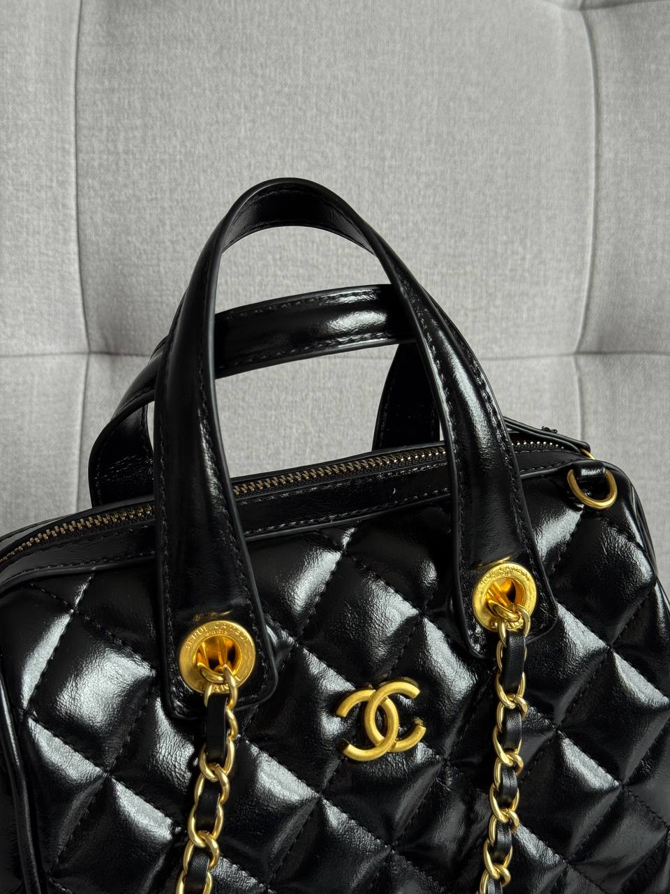 Chanel Small Bowling Bag in Patent Crumpled Calfskin Black/Gold - 8