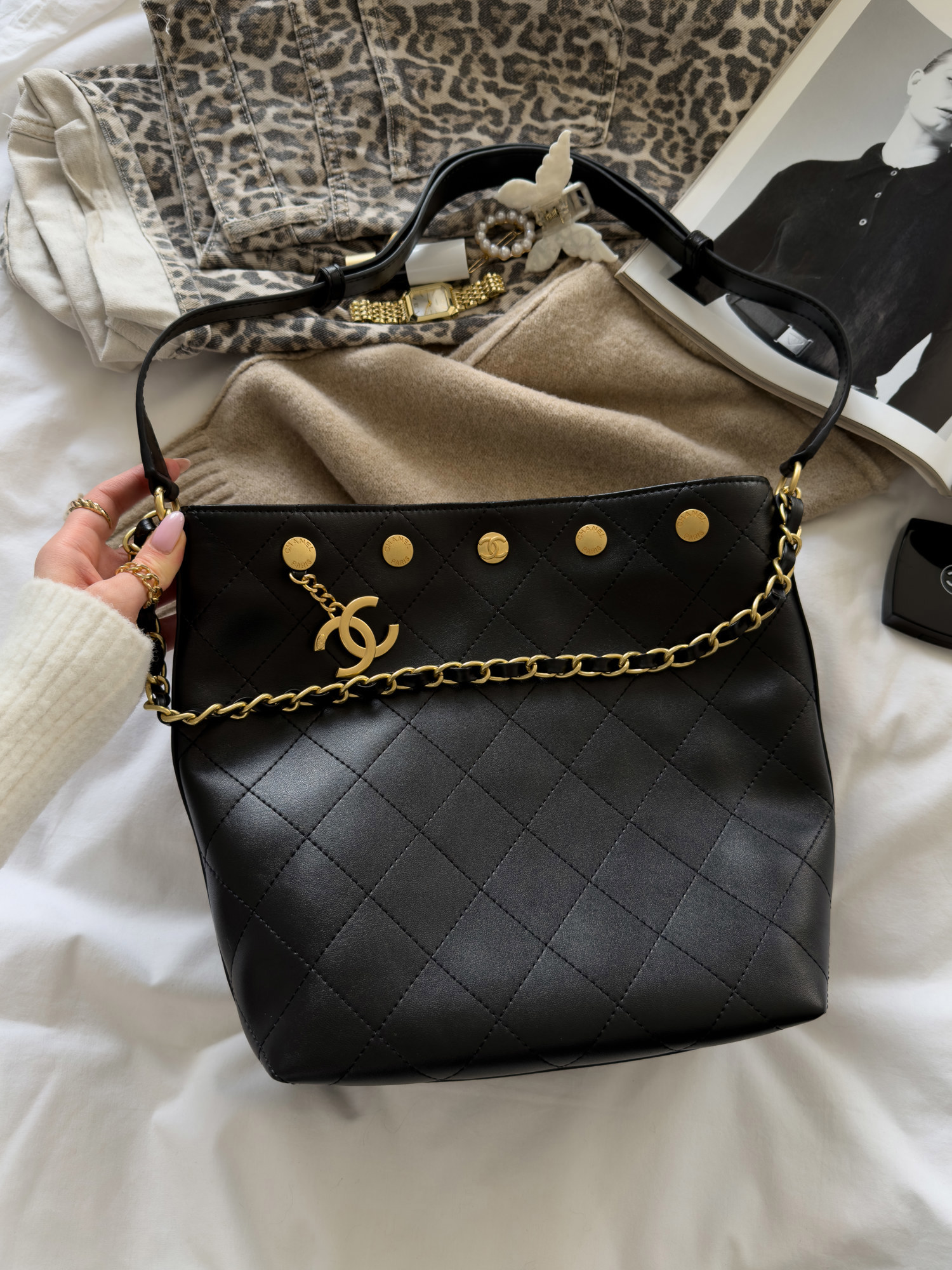 Chanel Small CC Quilted Shopping Bag Black/Gold - 2