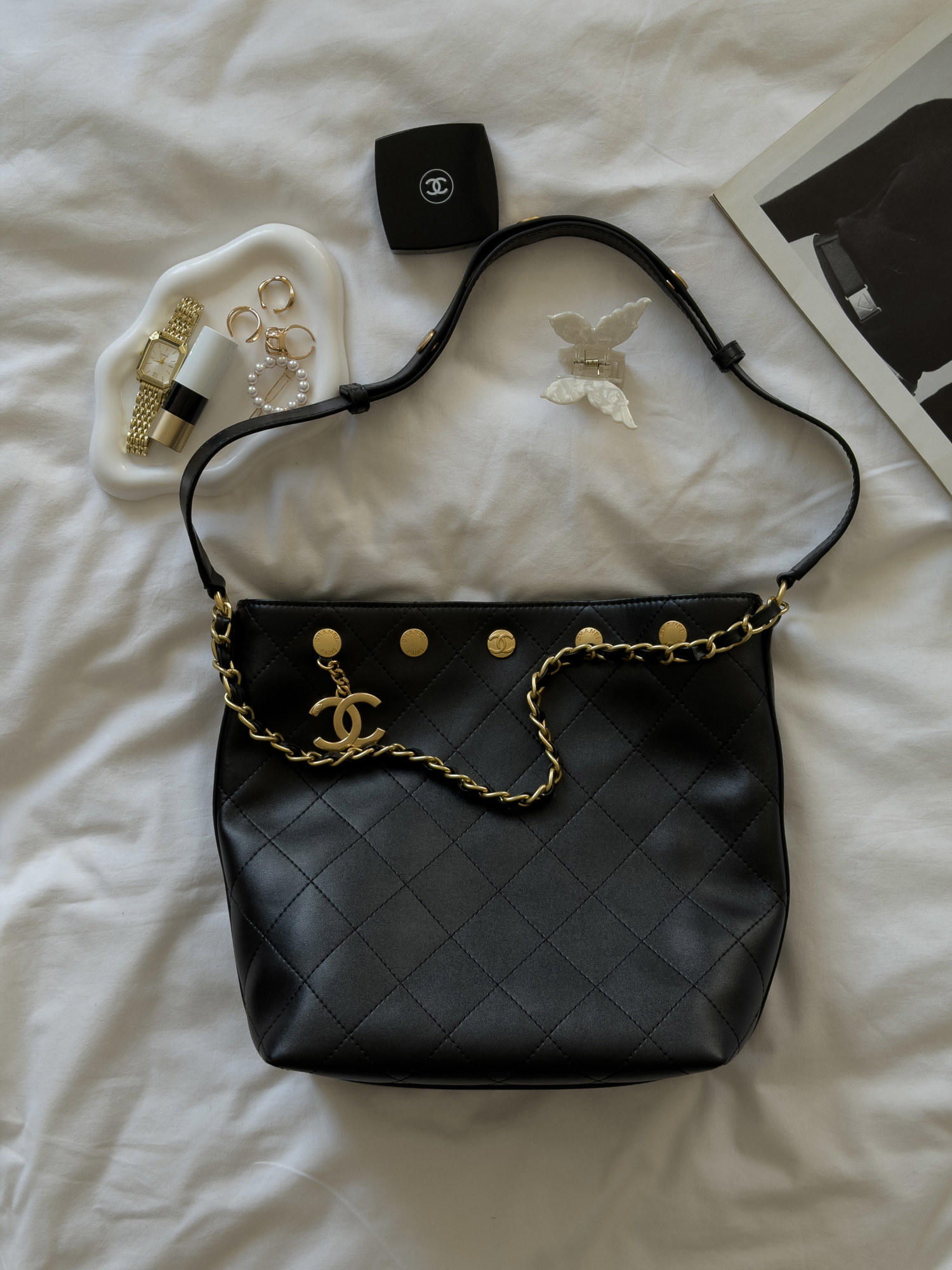 Chanel Small CC Quilted Shopping Bag Black/Gold - 8