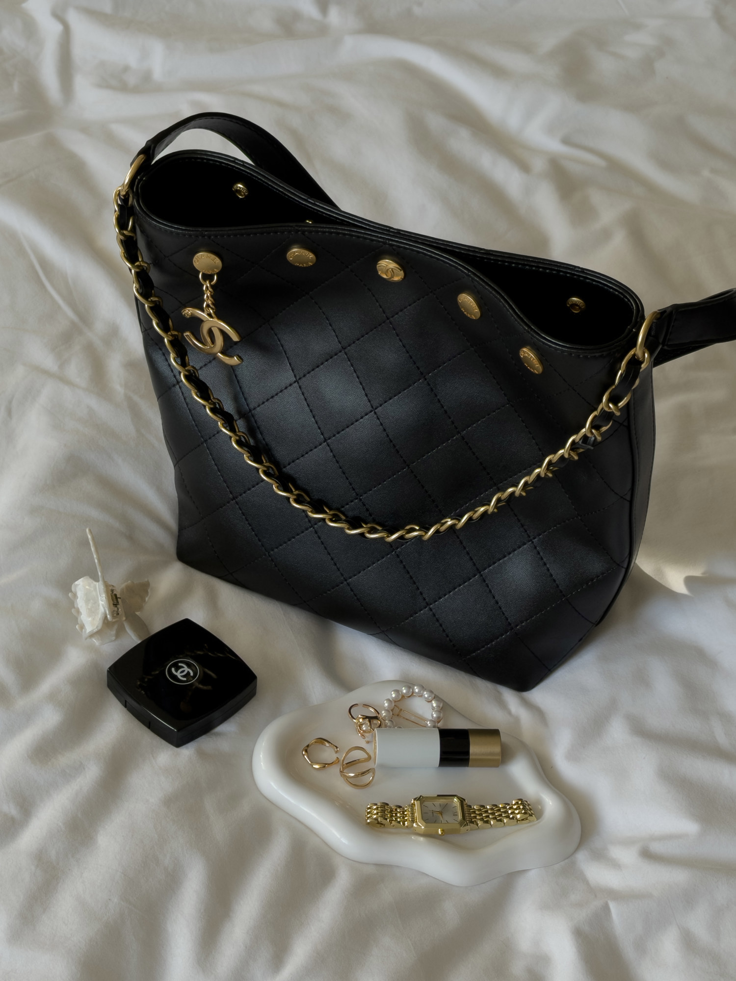 Chanel Small CC Quilted Shopping Bag Black/Gold - 12