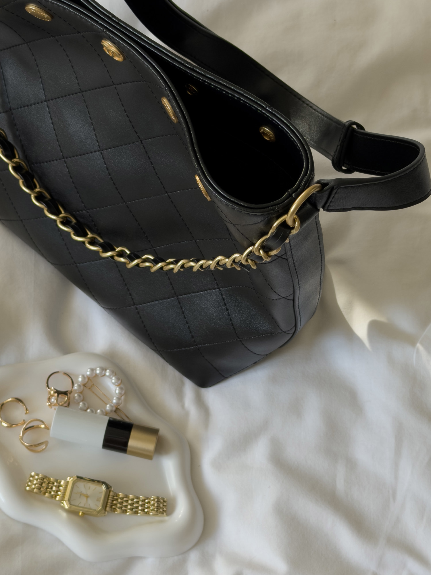 Chanel Small CC Quilted Shopping Bag Black/Gold - 15