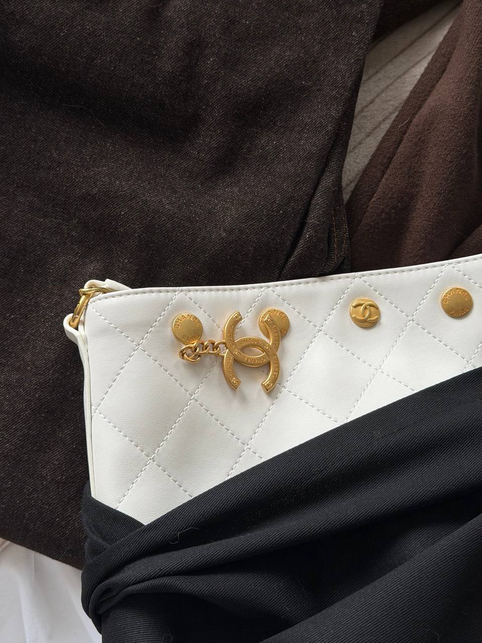 Chanel Small CC Quilted Shopping Bag Milk/Gold - 9