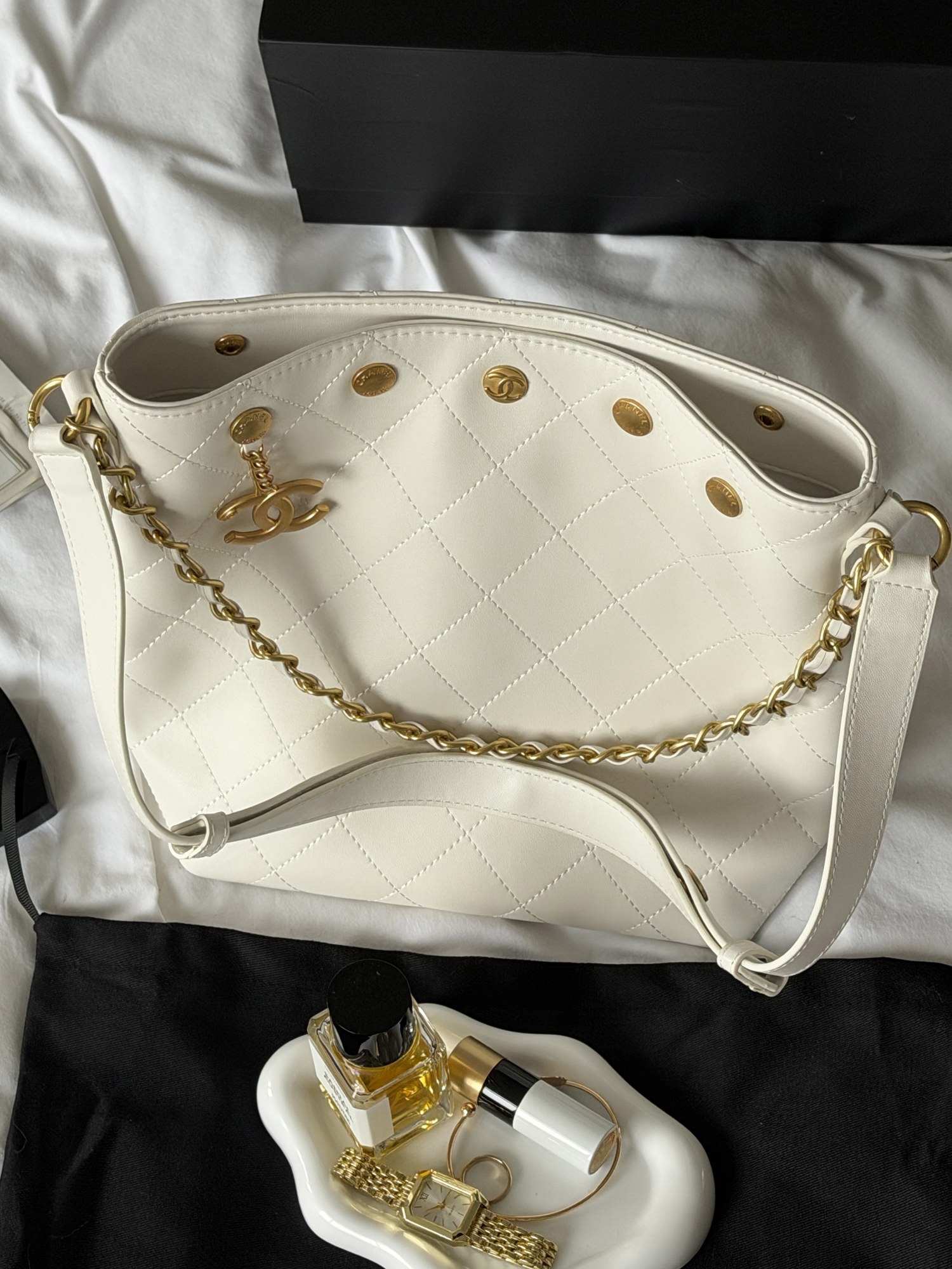 Chanel Small CC Quilted Shopping Bag Milk/Gold - 11