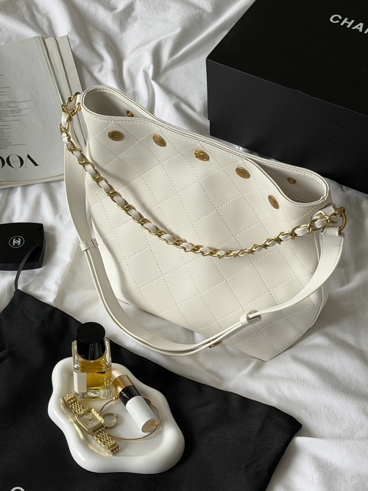 Chanel Small CC Quilted Shopping Bag Milk/Gold - 6