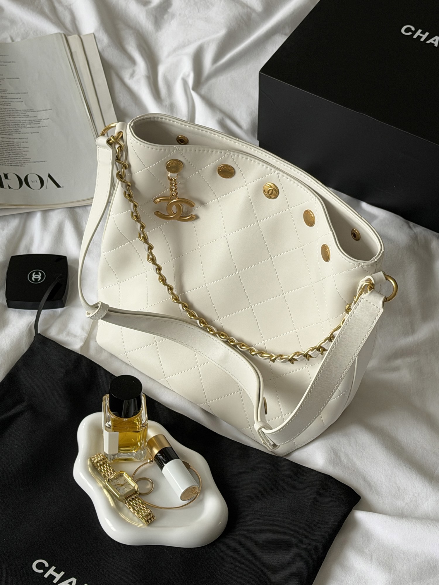 Chanel Small CC Quilted Shopping Bag Milk/Gold - 10