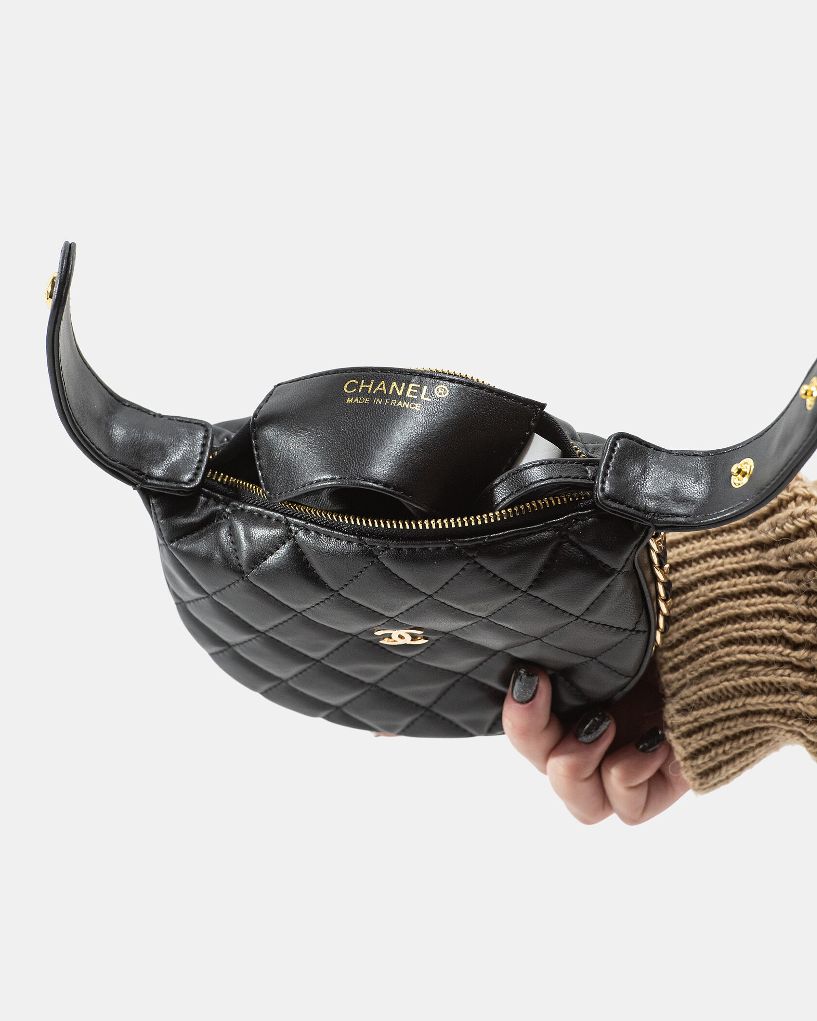 Chanel Small Hobo Bag Shiny Lambskin &amp; Gold-Tone Metal Black - 10