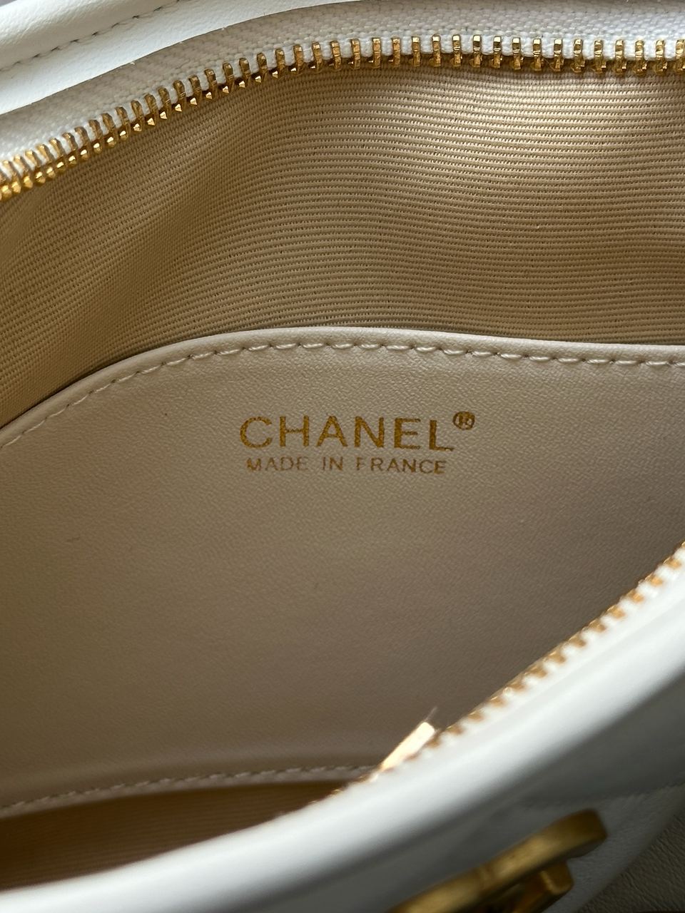 Chanel Small Hobo Bag Shiny Lambskin &amp; Gold-Tone Metal, Cream - 9