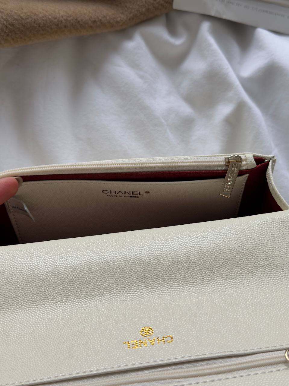 Chanel Wallet on Chain White/Gold - 14