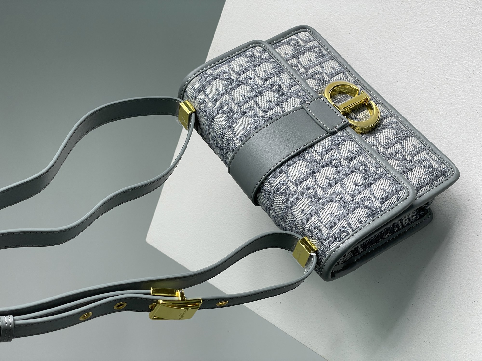 Christian Dior 30 Montaigne Chain Bag Grey Dior Oblique Jacquar - 5