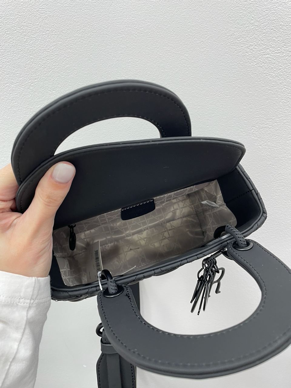 Christian Dior Latte Ultramatte Cannage Calfskin Mini Lady Dior Black - 14