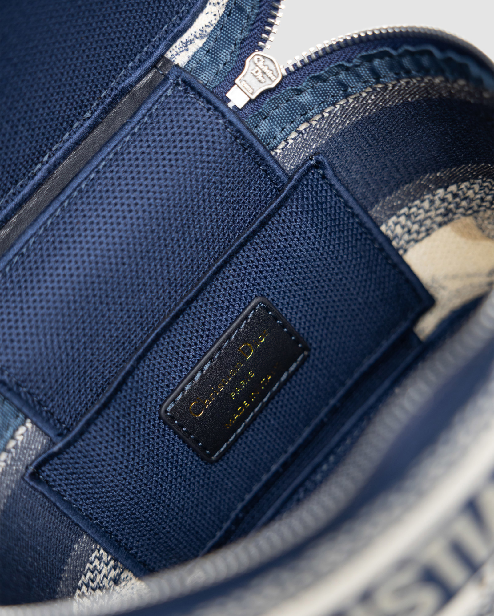 Christian Dior Travel Small Vanity Bag Navy Blue - 8
